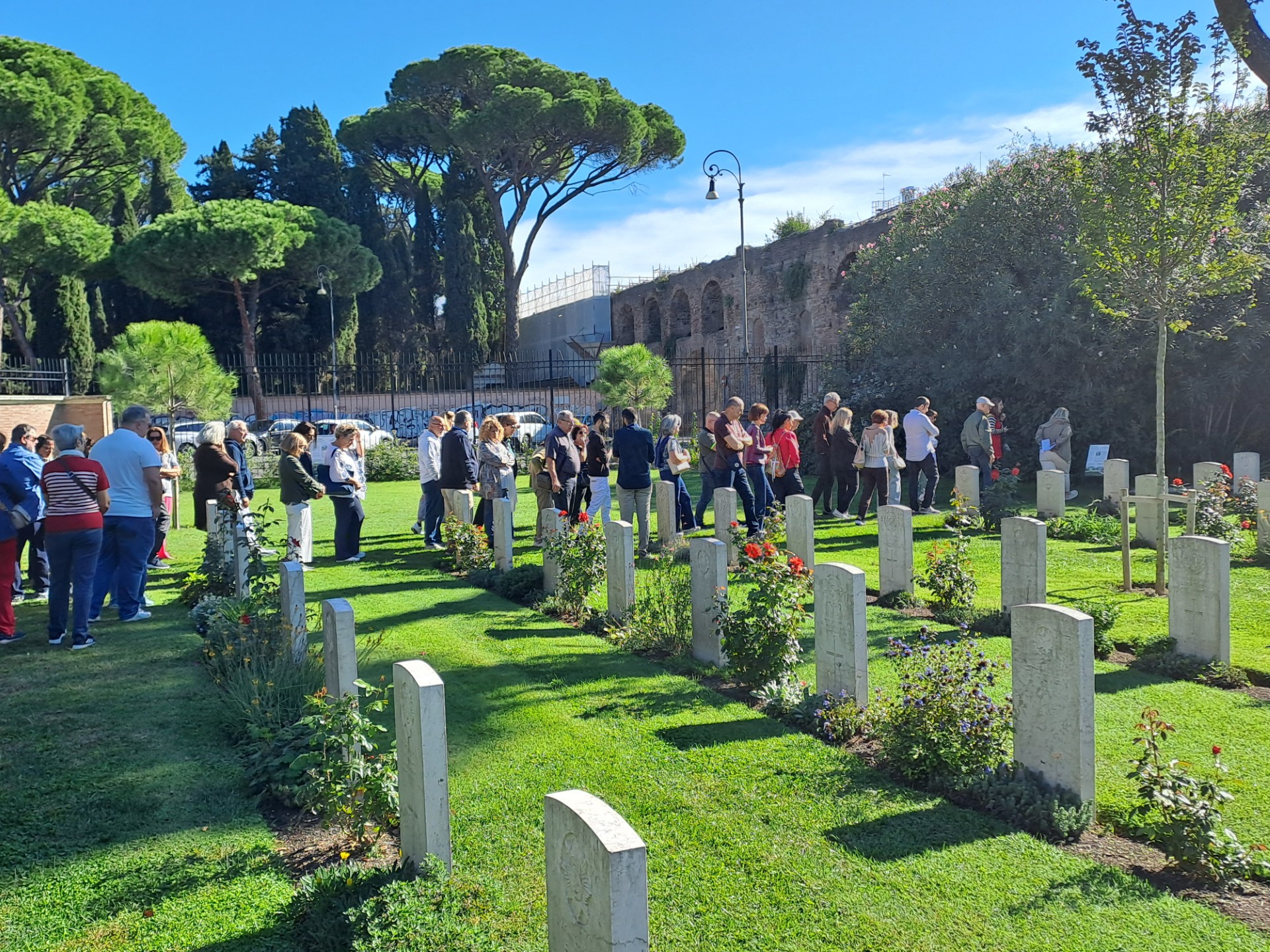 ROME WAR CEMETERY - OPEN DAY CON VISITE GUIDATE
